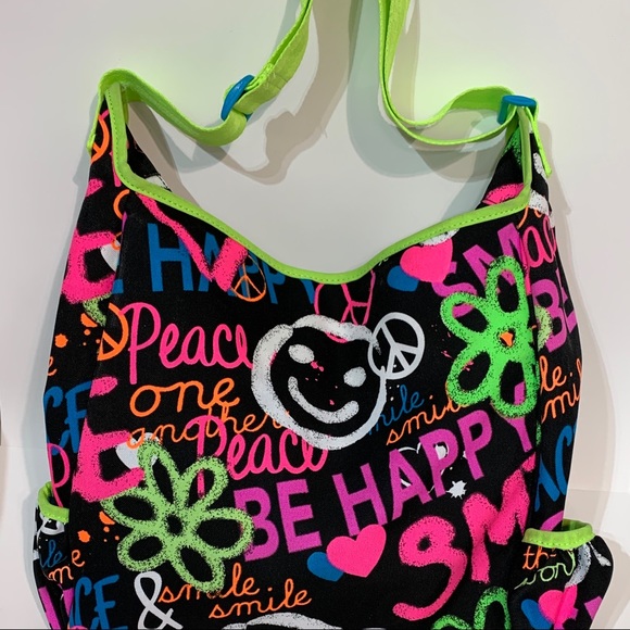 Graffiti tote Justice w/adjustable strap - Picture 4 of 8